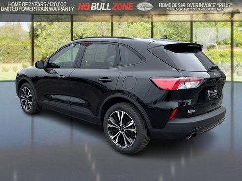 Certified 2022 Ford Escape SEL w/ SEL Stealth AWD Package image 3