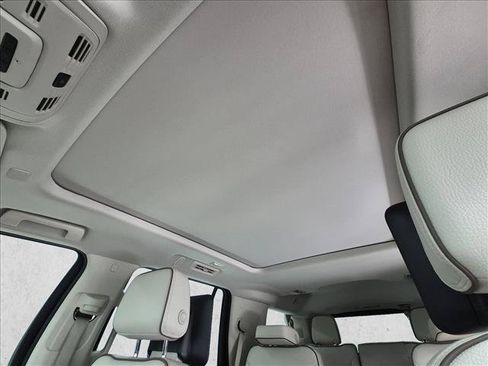 Used 2023 GMC Yukon Denali w/ Denali Reserve Package AWD/4WD image 16