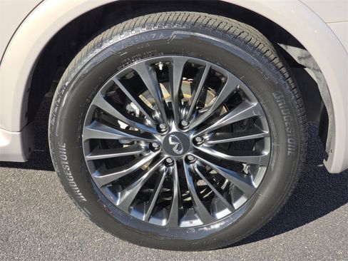 Used 2022 INFINITI QX80 Premium Select w/ Cargo Package image 8