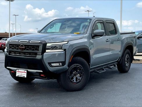 Certified 2025 Nissan Frontier PRO-4X w/ Pro Convenience Package AWD/4WD image 2