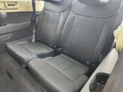 Used 2022 Land Rover Range Rover Long Wheelbase SE image 31