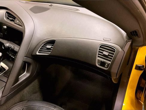 Used 2014 Chevrolet Corvette Stingray Convertible w/ 2LT Preferred Equipment Group image 17