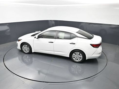 Used 2025 Nissan Sentra S FWD image 16