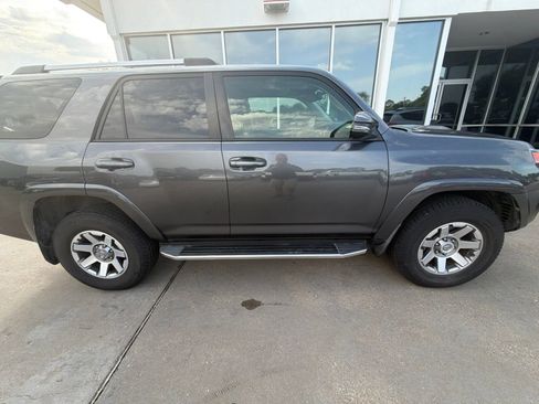 Used 2015 Toyota 4Runner Trail Premium AWD/4WD image 4