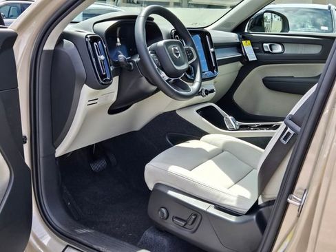 New 2026 Volvo XC40 B5 Ultra AWD/4WD image 14