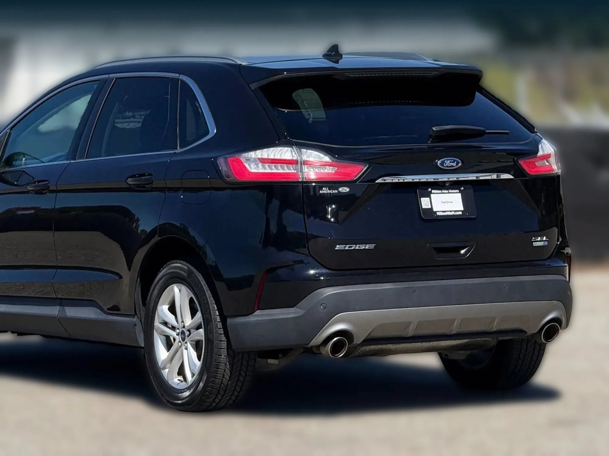 Used 2019 Ford Edge SEL w/ Equipment Group 201A AWD/4WD image 16