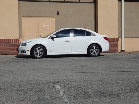 Used 2013 Chevrolet Cruze LT w/ RS Package image 6