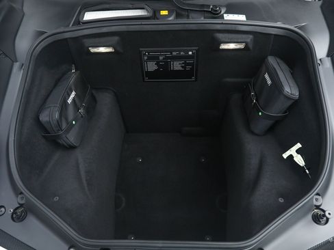 Used 2017 Ferrari 488 GTB RWD image 35