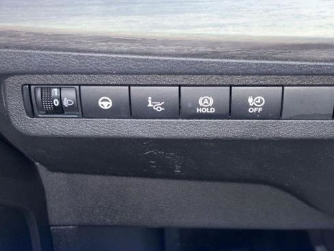 Certified 2024 Nissan Ariya FWD image 16