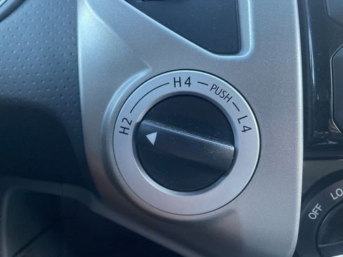 Used 2013 Toyota Tacoma 4x4 Access Cab image 18