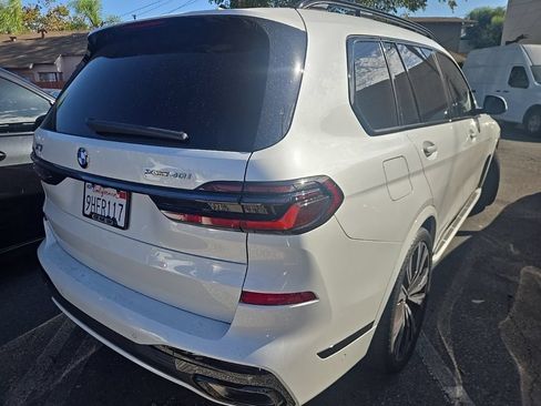 Used 2024 BMW X7 xDrive40i w/ M Sport Package AWD/4WD image 3