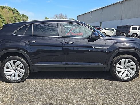 Used 2022 Volkswagen Atlas Cross Sport SE AWD/4WD image 9