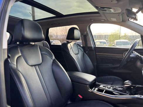 Used 2022 Kia Sorento SX image 26