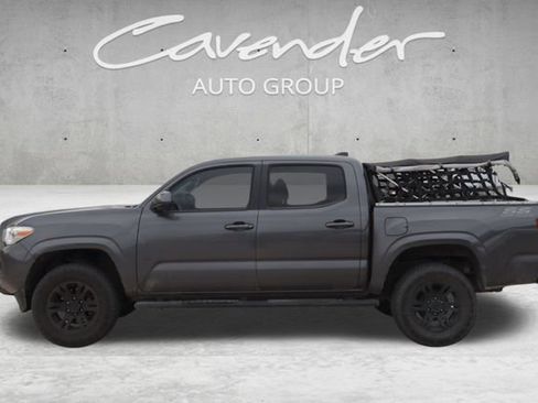 Used 2022 Toyota Tacoma image 4
