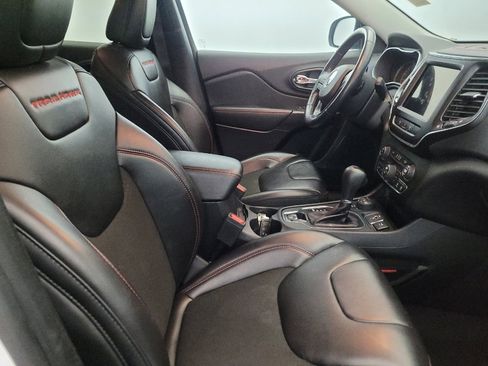 Used 2021 Jeep Cherokee Trailhawk w/ Trailer Tow Group image 21