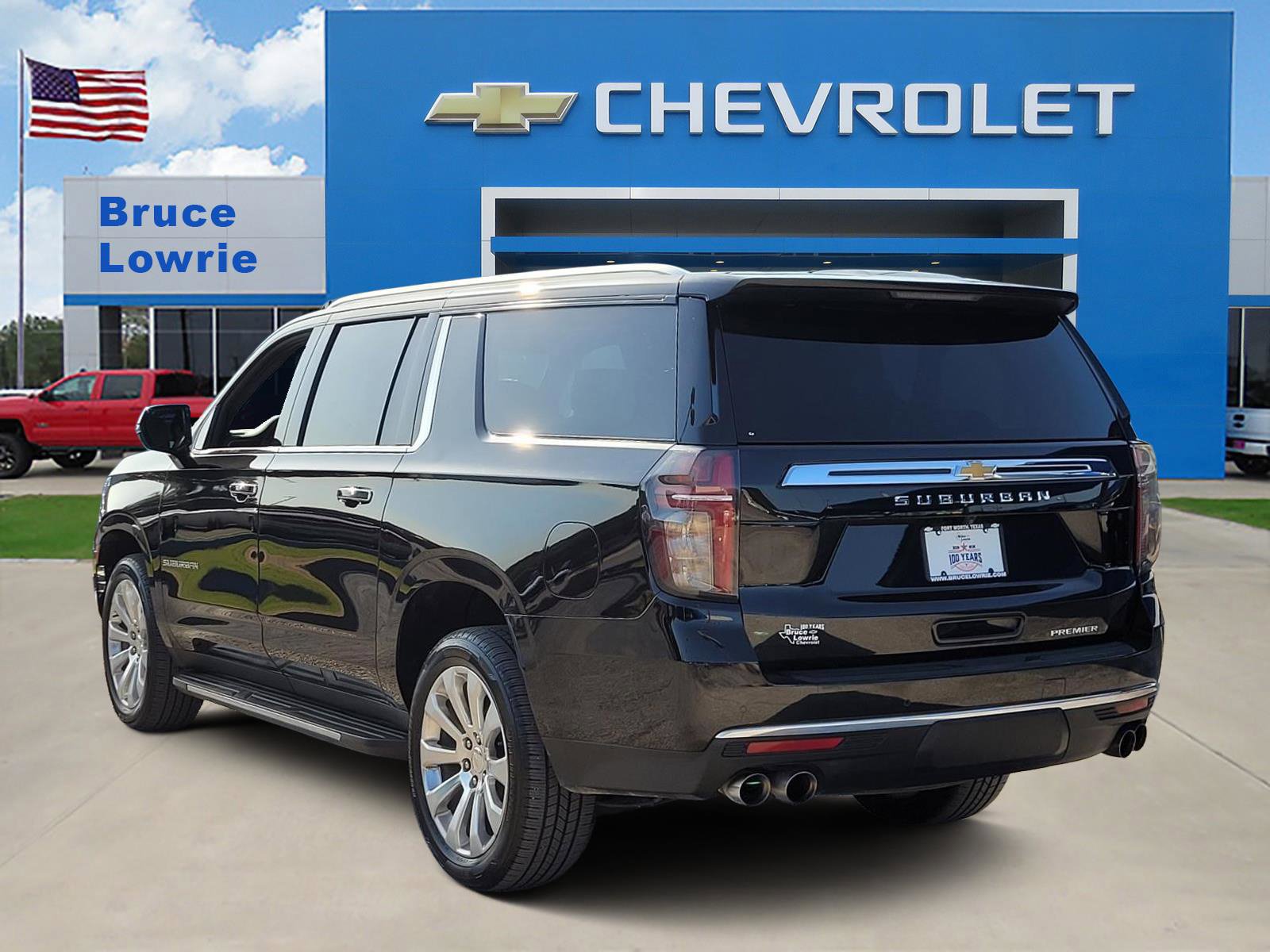 Used 2022 Chevrolet Suburban Premier AWD/4WD image 5