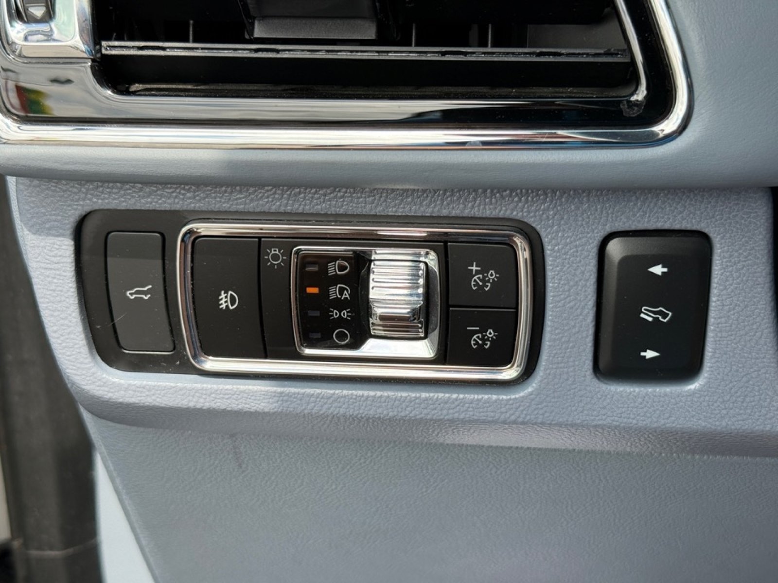 Used 2023 Lincoln Navigator L Black Label AWD/4WD image 43