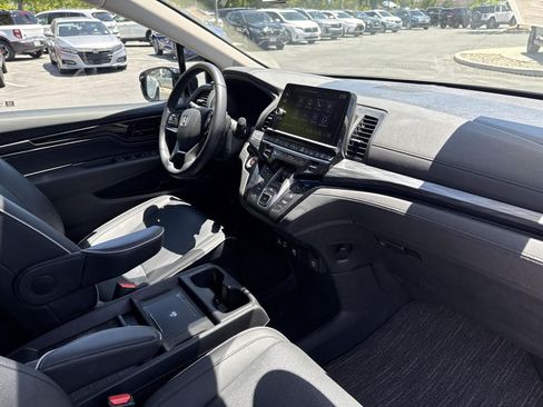 Certified 2025 Honda Odyssey Elite image 34
