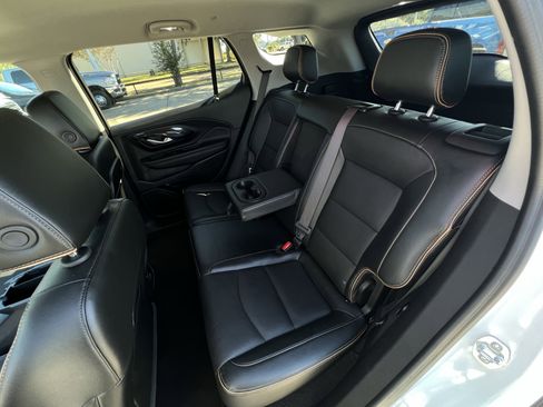 Used 2024 GMC Terrain AT4 image 23