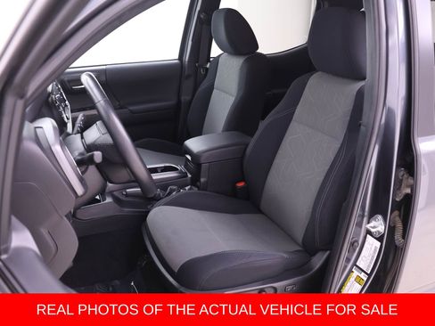 Used 2023 Toyota Tacoma TRD Off-Road image 4