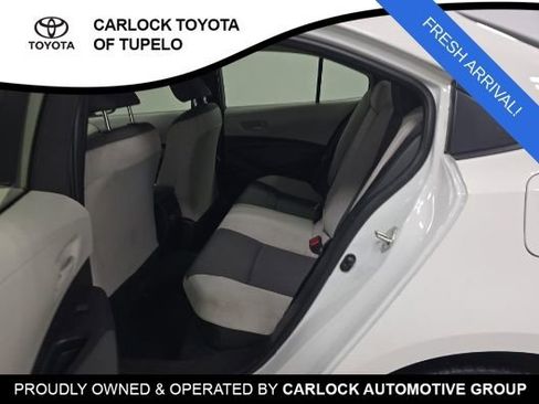 Used 2025 Toyota Corolla LE FWD image 9