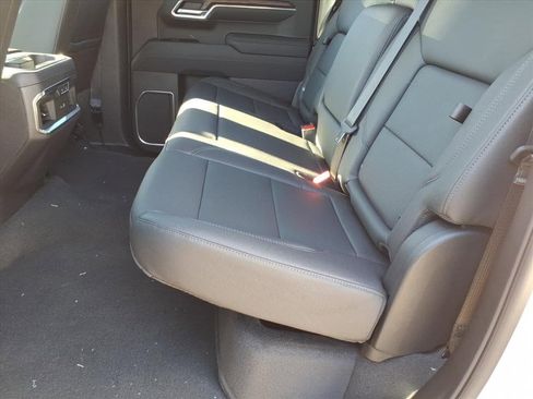 New 2026 GMC Sierra 1500 SLT image 12