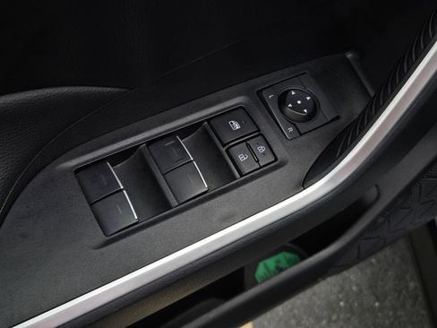 Certified 2025 Toyota RAV4 XLE AWD/4WD image 10