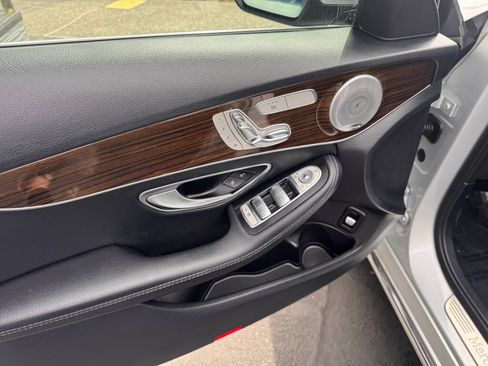 Used 2017 Mercedes-Benz C 300 4MATIC Sedan image 16
