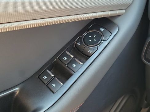 Used 2026 Ford Explorer Active RWD image 14