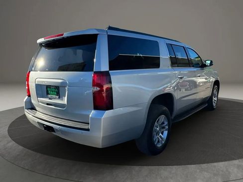 Used 2019 Chevrolet Suburban LT image 5