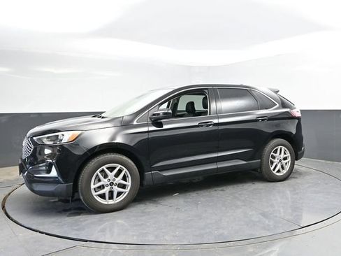 Used 2024 Ford Edge SEL AWD/4WD image 2