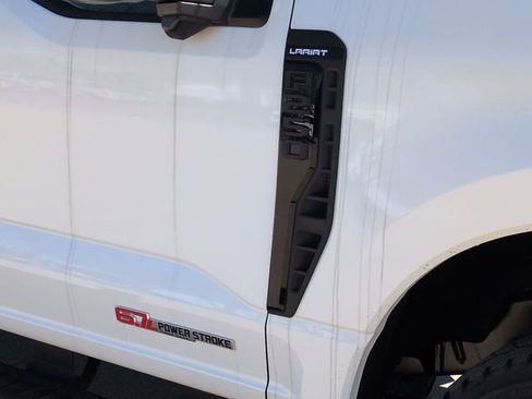 New 2026 Ford F250 Lariat w/ Black Appearance Package AWD/4WD image 12