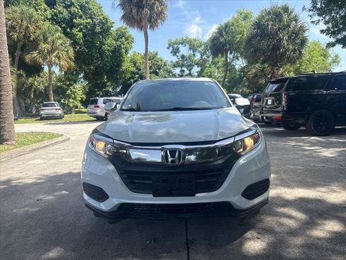 Used 2019 Honda HR-V LX image 3