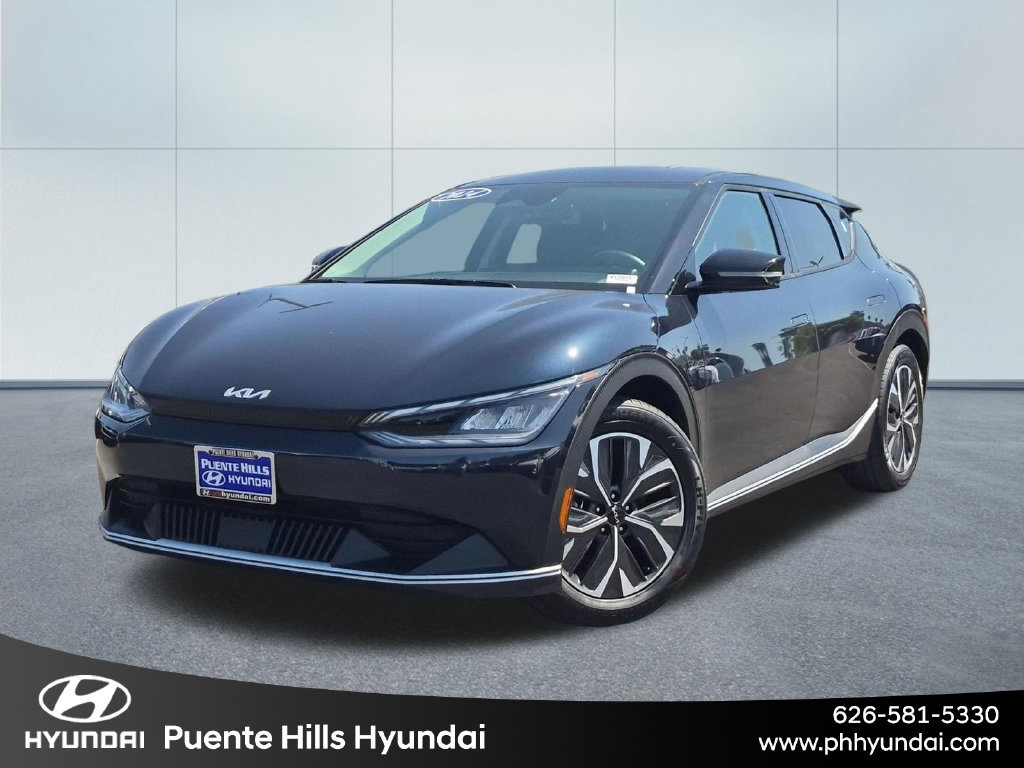 Used 2024 Kia EV6 Light RWD image 1
