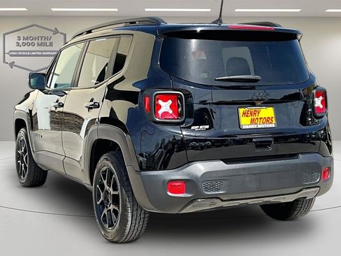 Used 2019 Jeep Renegade Altitude w/ Quick Order Package 2XM image 4
