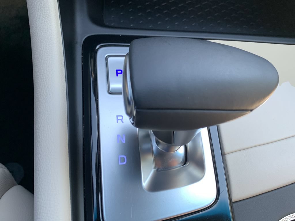 Certified 2026 Genesis G70 2.5T RWD image 29
