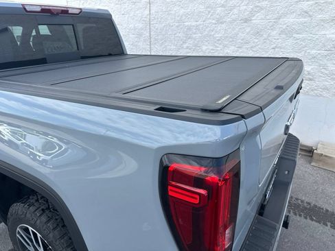 Used 2025 GMC Sierra 1500 AT4 AWD/4WD image 9