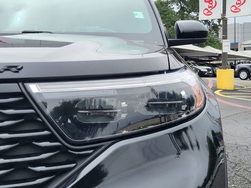 Used 2024 Ford Explorer ST-Line w/ Class IV Trailer Tow Package RWD image 11