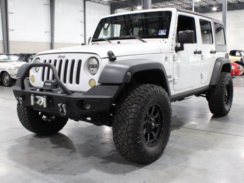 Used 2016 Jeep Wrangler Unlimited Sport w/ Quick Order Package 24S AWD/4WD image 40