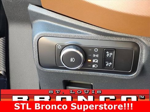 Used 2024 Ford Bronco Outer Banks image 17