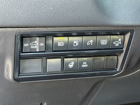 Used 2024 Toyota Tundra Limited AWD/4WD image 22
