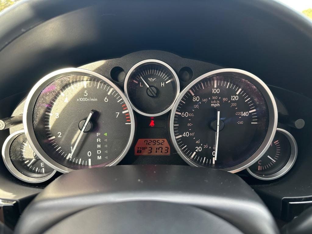 Used 2007 MAZDA MX-5 Miata Touring RWD image 3