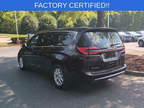 Certified 2023 Chrysler Pacifica Touring-L FWD image 3