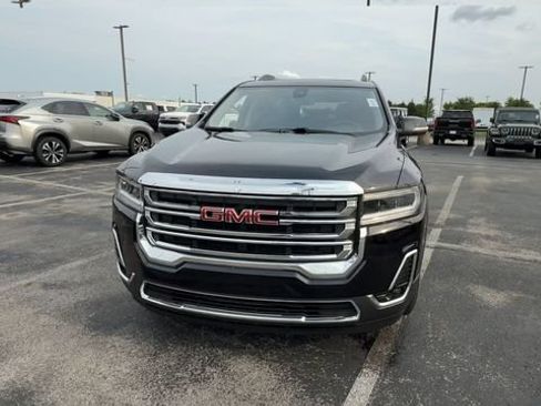 Used 2023 GMC Acadia SLT w/ Preferred Package AWD/4WD image 3