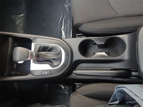 Certified 2022 Kia Forte LXS w/ LXS Technology Package image 20