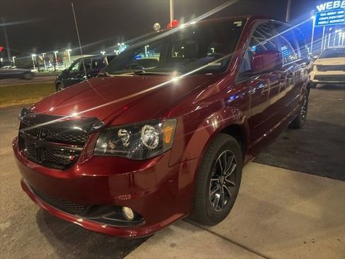 Used 2017 Dodge Grand Caravan SXT w/ Driver Convenience Group image 27