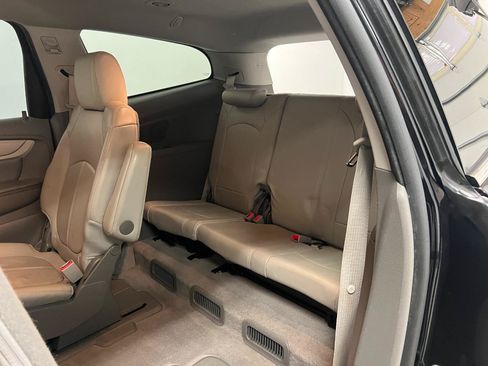 Used 2014 Chevrolet Traverse LT FWD image 20