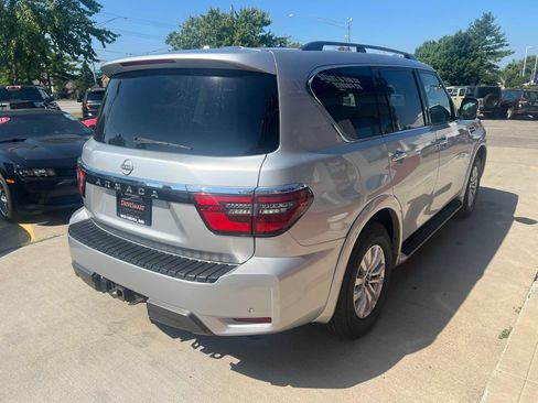 Used 2021 Nissan Armada SV AWD/4WD image 3
