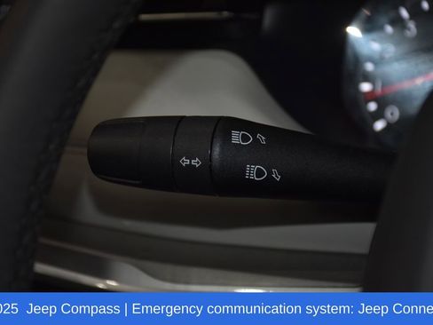 Used 2025 Jeep Compass Limited AWD/4WD image 10