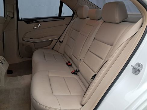 Used 2016 Mercedes-Benz E 350 4MATIC Sedan image 26